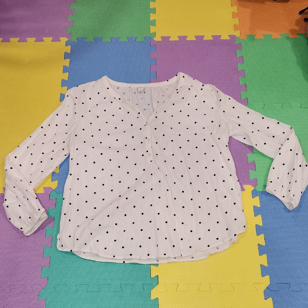 Old Navy Blouse - White with Navy Blue Dots Size Large,  Like New